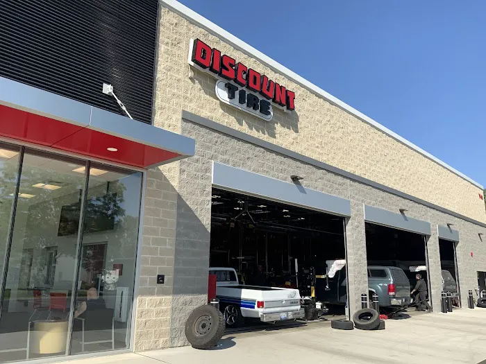 Discount Tire 0