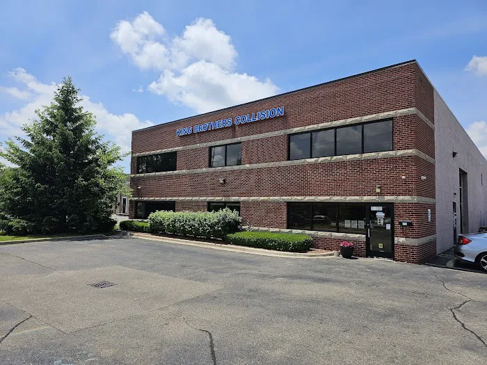 King Brothers Collision - Livonia 2