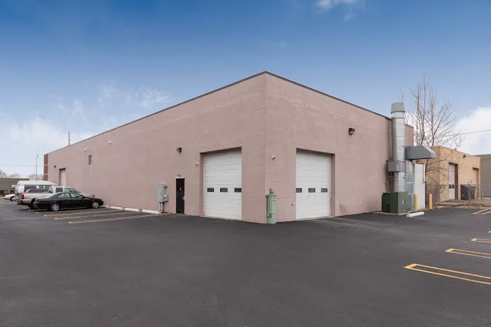 King Brothers Collision - Livonia 8