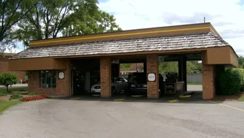 Uncle Ed's Oil Shoppe 2