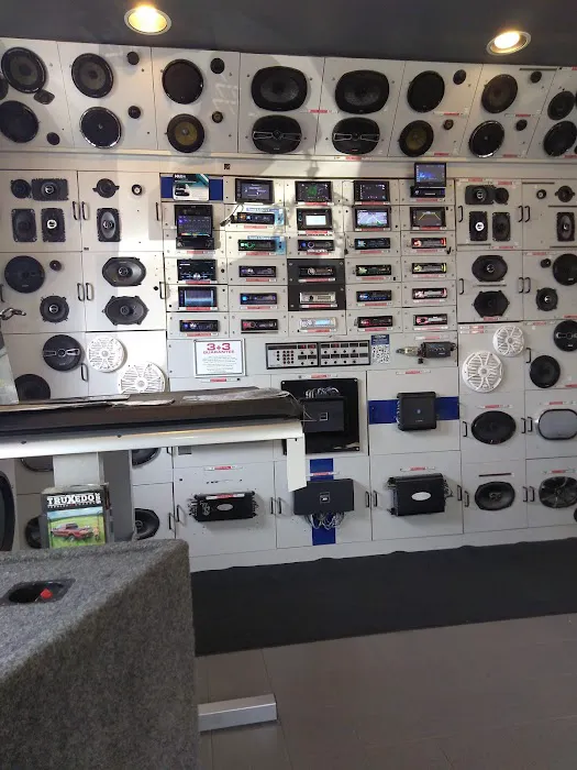 Car Tunes Stereo Centers 8