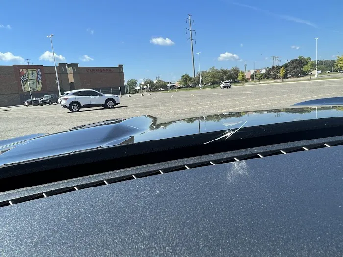 Quick Lane at Avis Ford 0