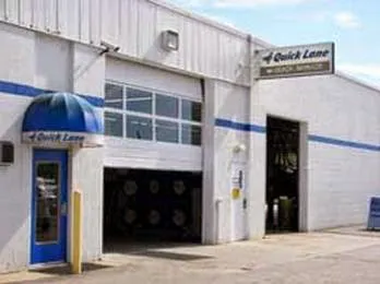 Quick Lane at Avis Ford 8