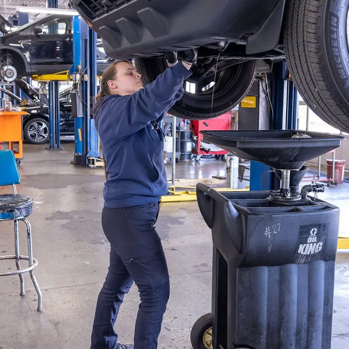 Ford Service Center 2