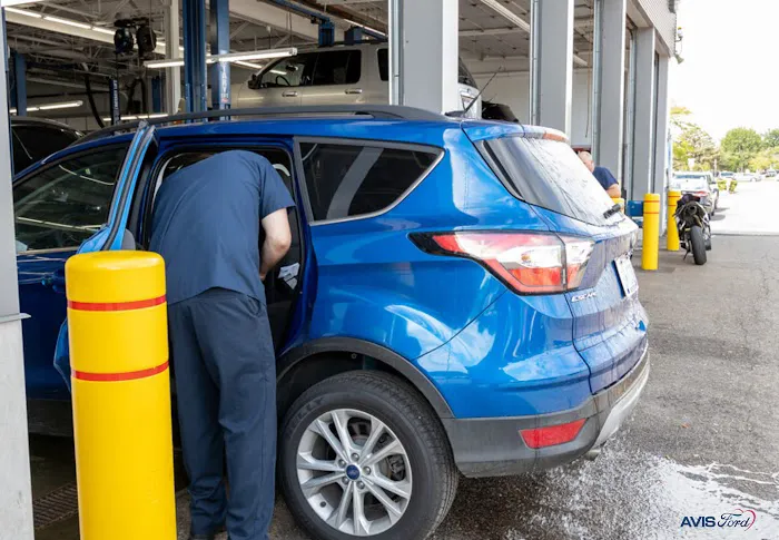 Ford Service Center 6