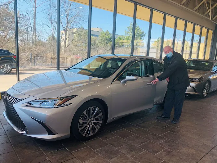 Meade Lexus of Southfield Service & Parts 5