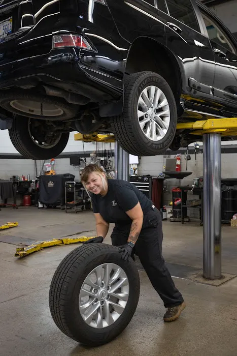 Meade Lexus of Southfield Service & Parts 3