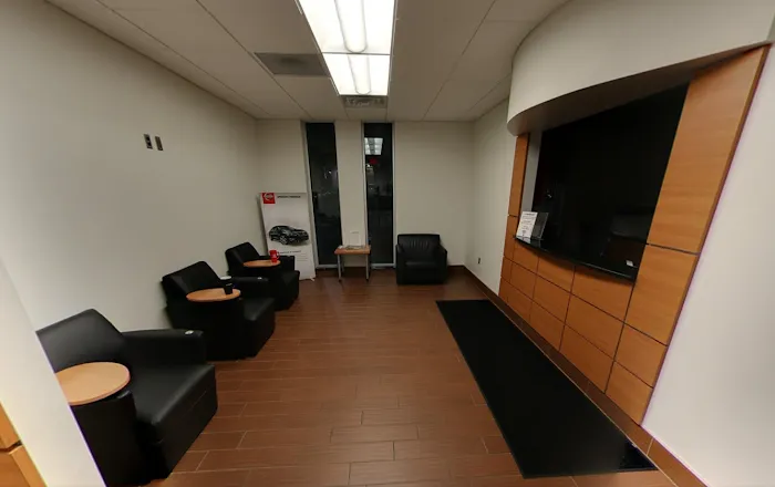 Tamaroff Nissan Service & Parts 5