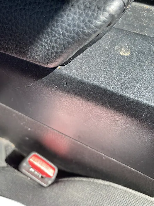 Suburban Auto Trim & Glass 4