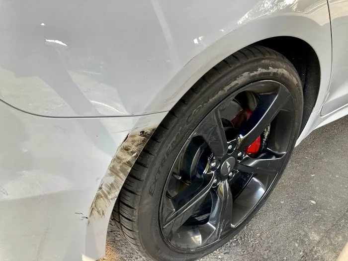 Lucky's Collision Inc 3