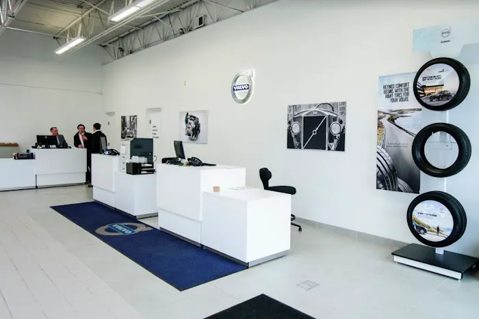 LaFontaine Volvo Cars of Farmington Hills Parts Store 0