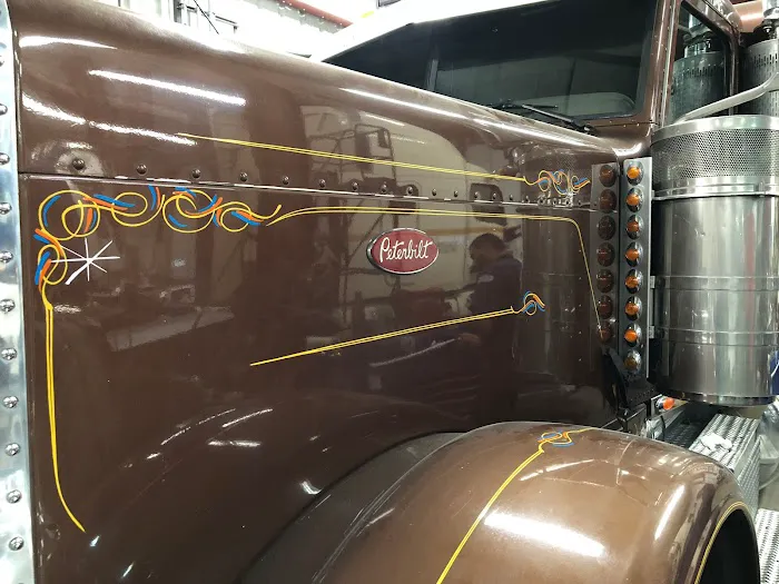 Peterbilt of Council Bluffs Service 4