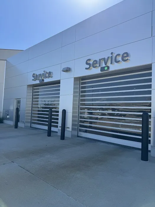 INFINITI of Omaha Service 9