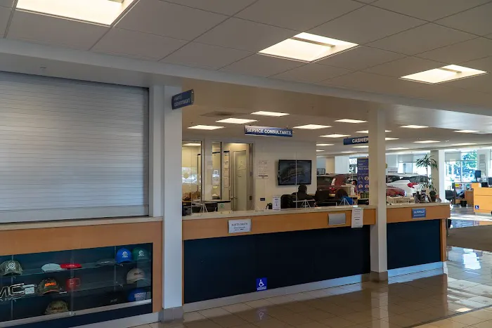 Capitol GMC Service Center 6