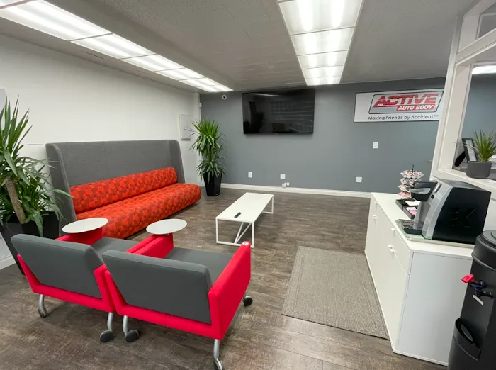 Active Auto Body West - Evelyn Avenue 4