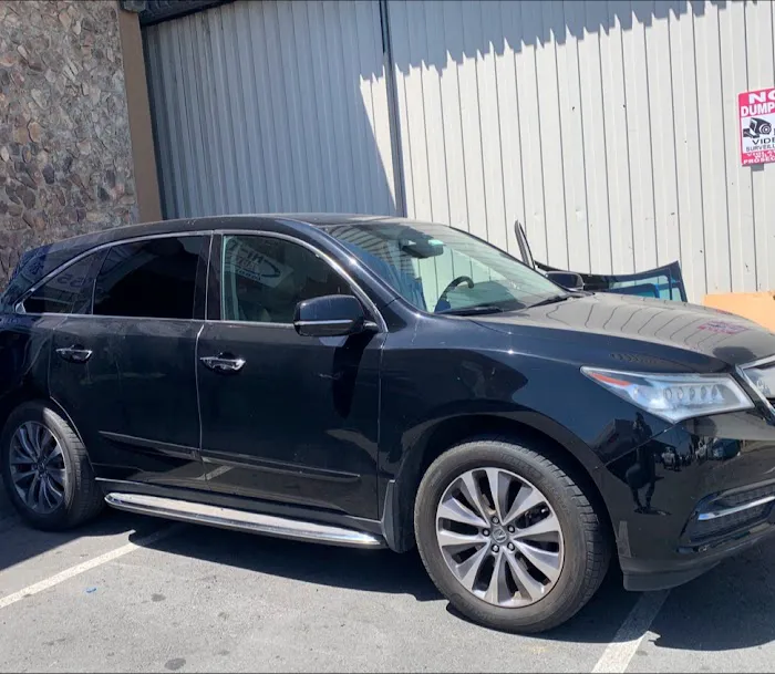 Hi-Tech Auto Glass 8