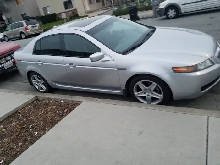 SpeeDee Oil Change & Auto Service 5