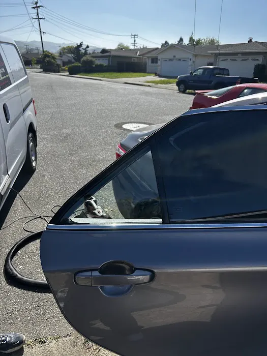 Qualitech Auto Glass 0