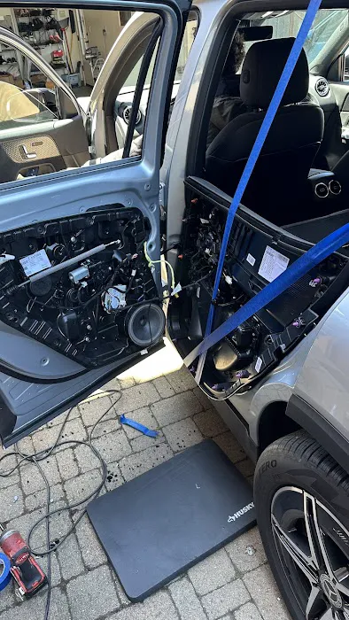 Qualitech Auto Glass 6