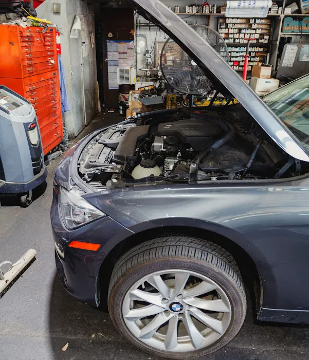 Jim Davis Automotive - Auto Repair Shop In Palo Alto 3