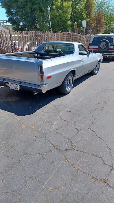 Calabazas Automotive 8