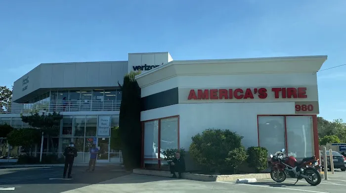 America's Tire 0