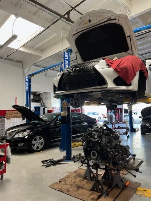 Toyota Lexus Auto Service 3