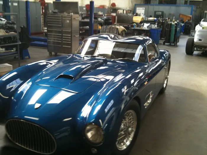 Advanced Auto Glass 1