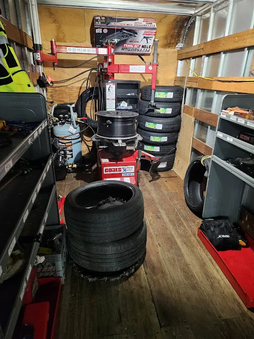 mobile tire and wheels(mobile service) 1
