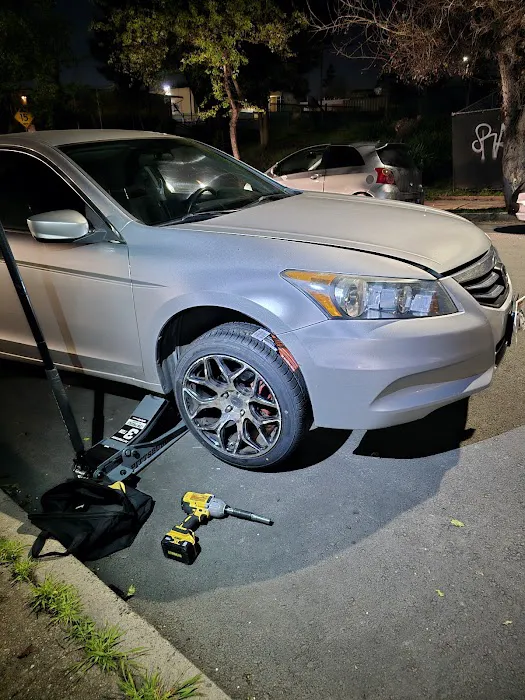mobile tire and wheels(mobile service) 3