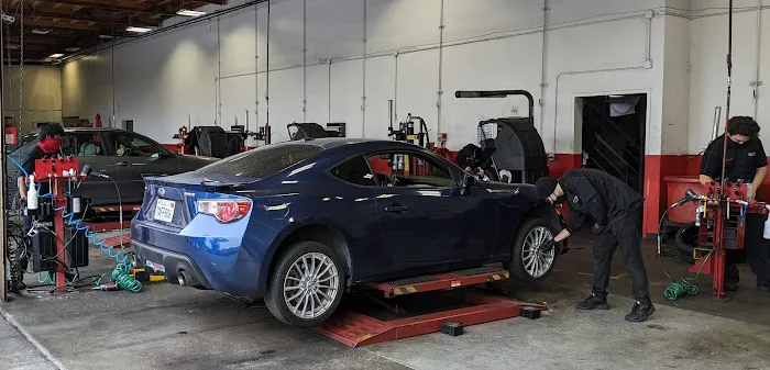 America's Tire 8