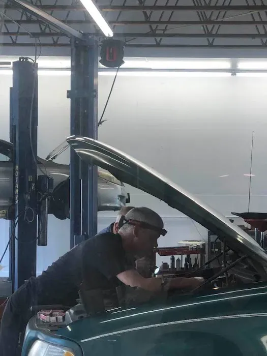Larry's Auto Care 4