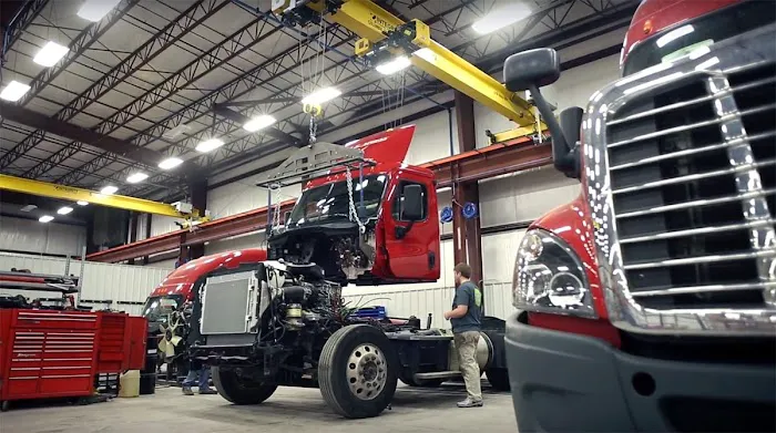 Quality Truck And Bus Repair 2