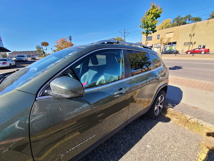 Discount Auto Glass 1