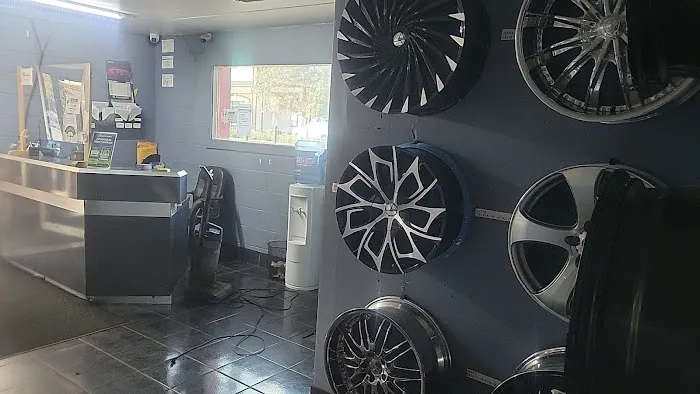 Pay Less Tires 0