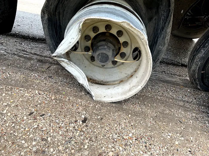 A & A Truck and Trailer Repair 8
