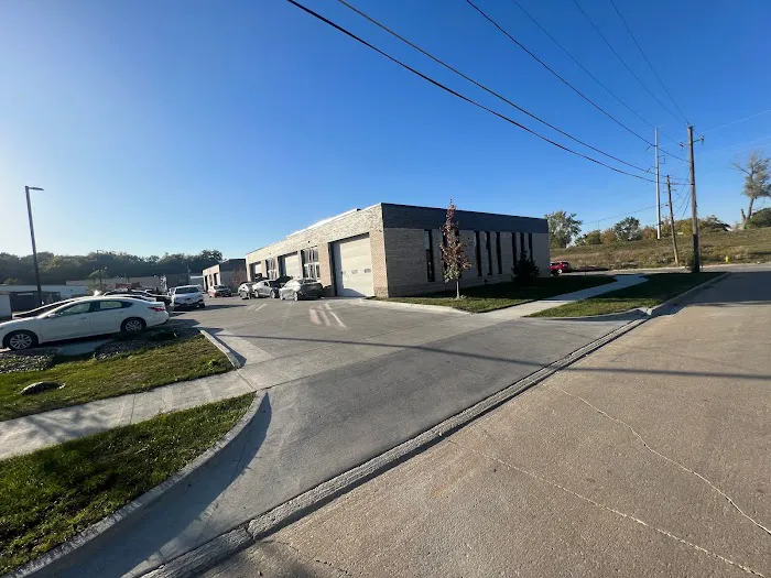 Alfonsio Auto Body Shop LLC 3