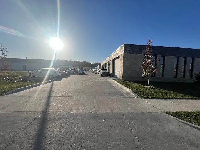 Alfonsio Auto Body Shop LLC 4