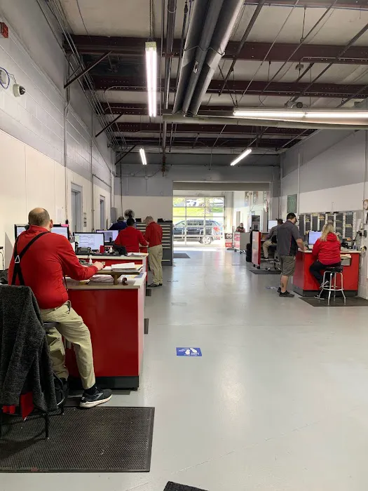 Willis Nissan - Service Department 2