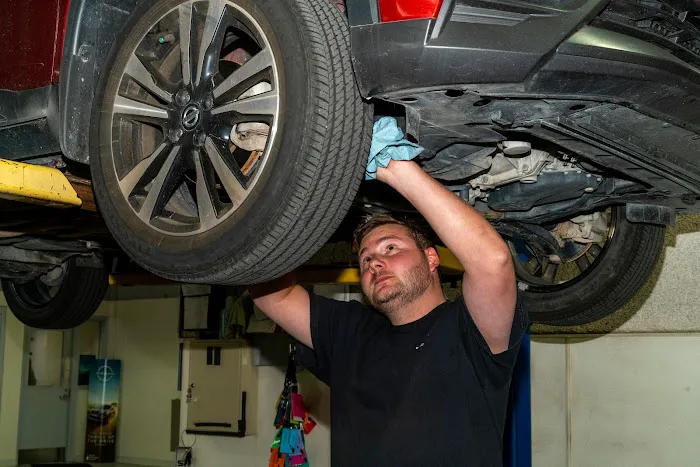 Willis Nissan - Service Department 6