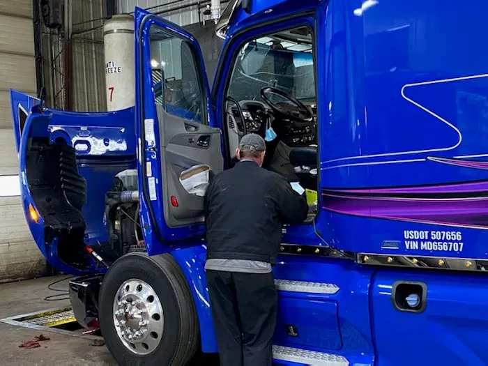 Allstate Peterbilt of Winona 4