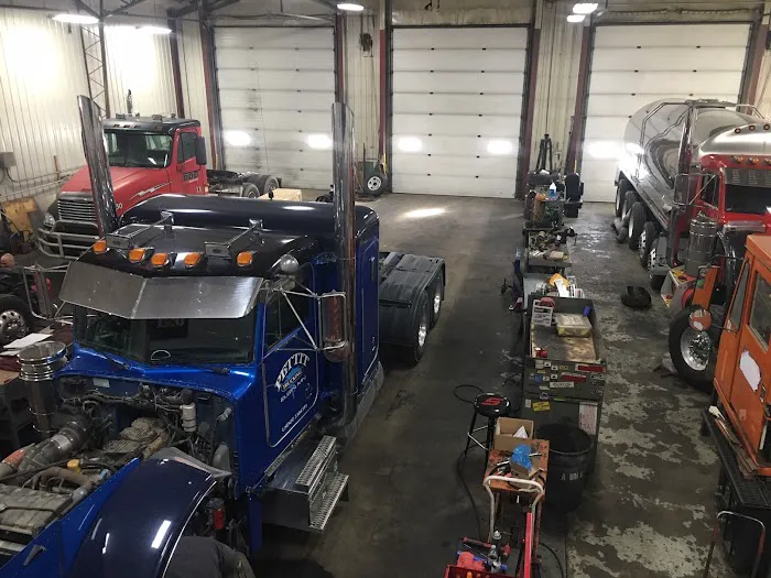 Allstate Peterbilt of Winona 9