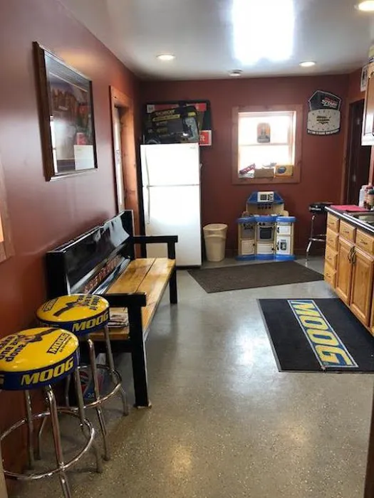 Darland's Auto Repair 4