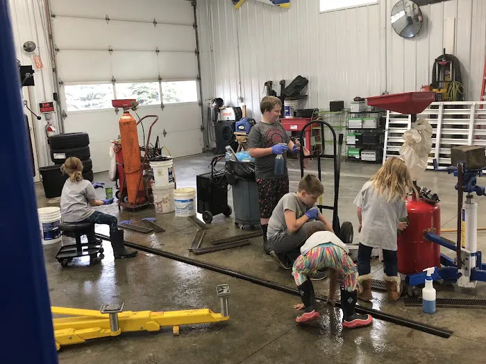 Darland's Auto Repair 1