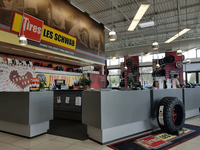 Les Schwab Tire Center 5