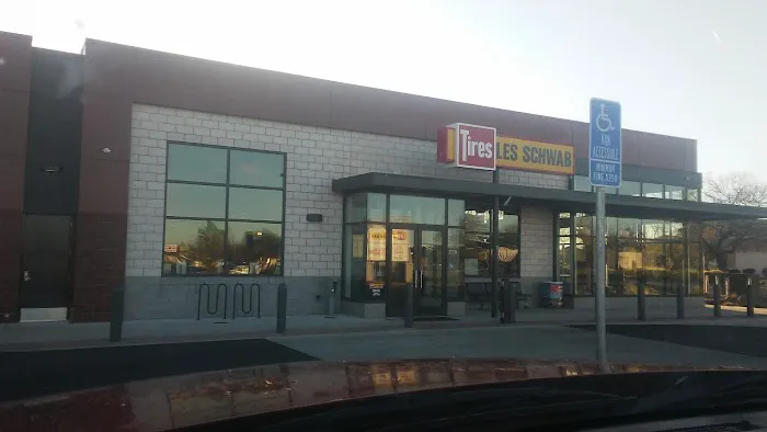 Les Schwab Tire Center 4