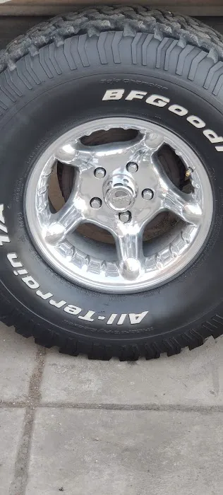 Jim Service Tire Shop 0
