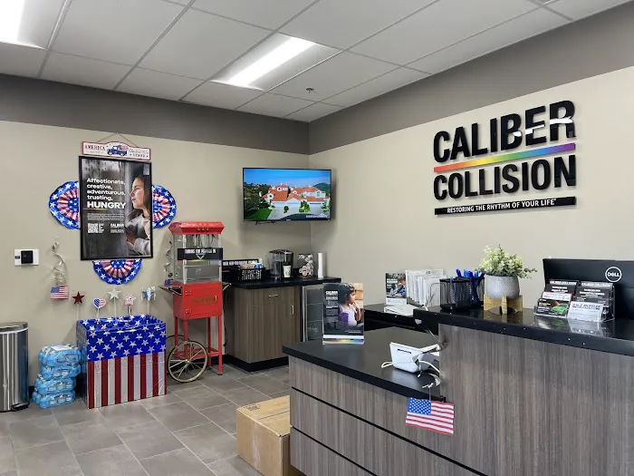 Caliber Collision 8