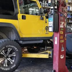 Monty Auto Repair Inc ico