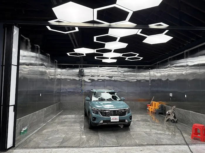 Prince Custom Auto 1